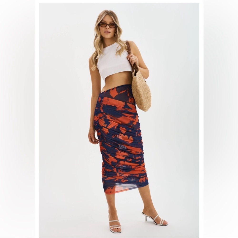 NWT LAMARQUE Ruched Mesh Midi Skirt XS Navy Orange Abstract $255 USD Summer